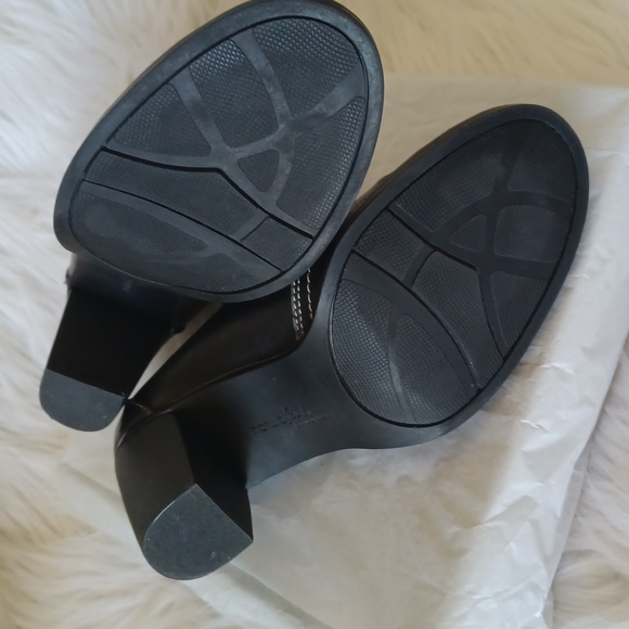 Natural Soul  by Naturalizer bootie Heels - Picture 8 of 13